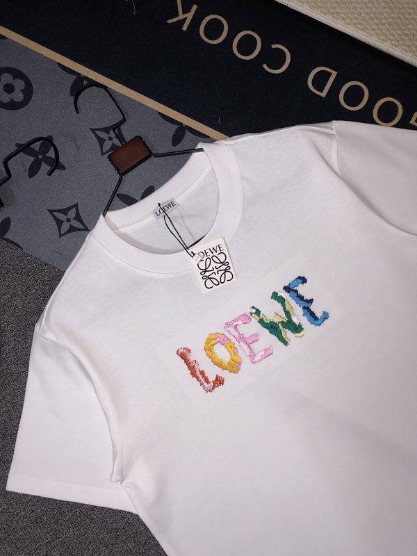 ブランドTシャツ背面デザイン